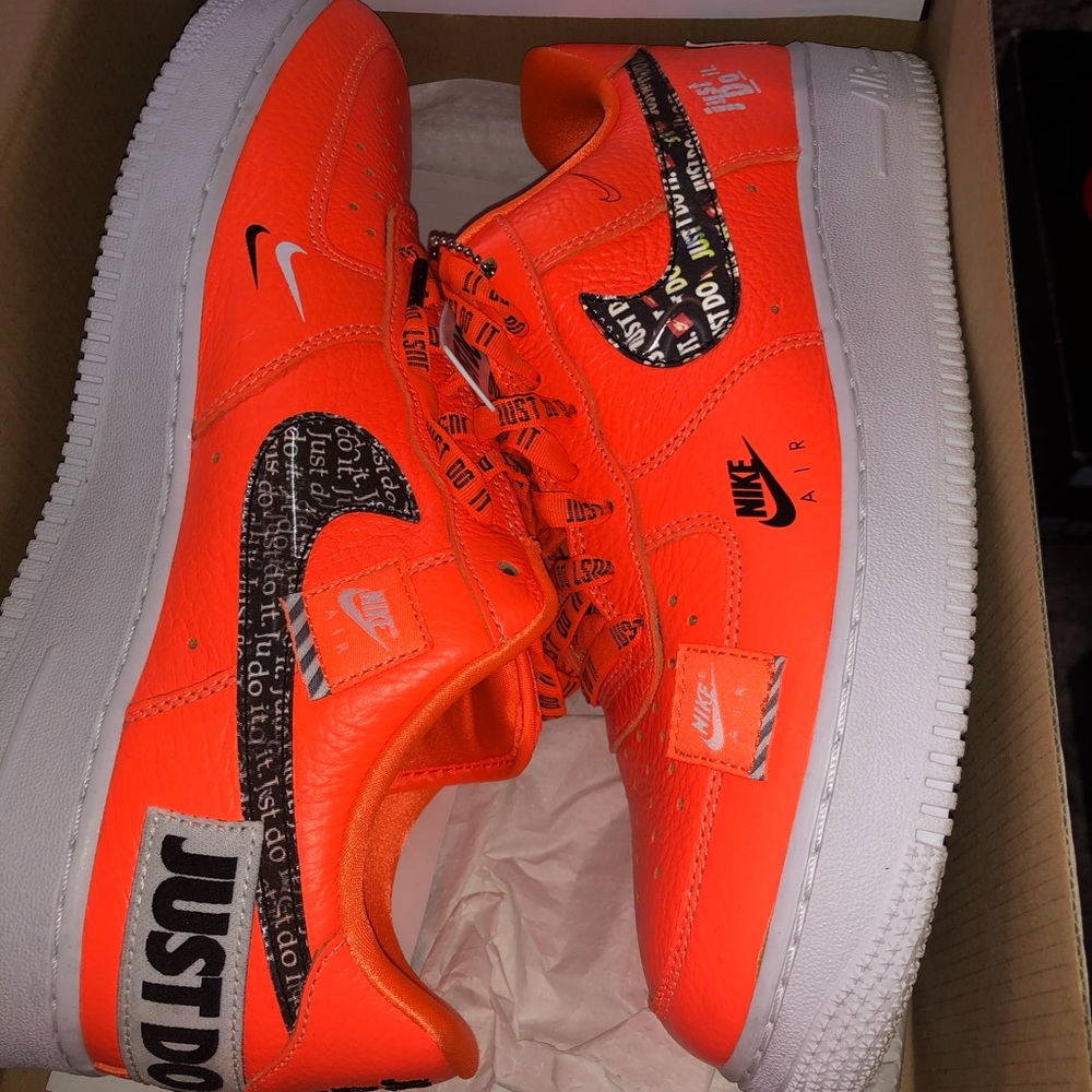 Authentic Nike Foamposits and Kyrie